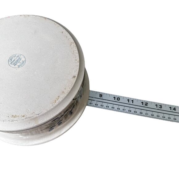 Union Stoneware of Maine Baking Dish 8" White Vegetable Blueberry Round Pottery - Picture 8 of 11